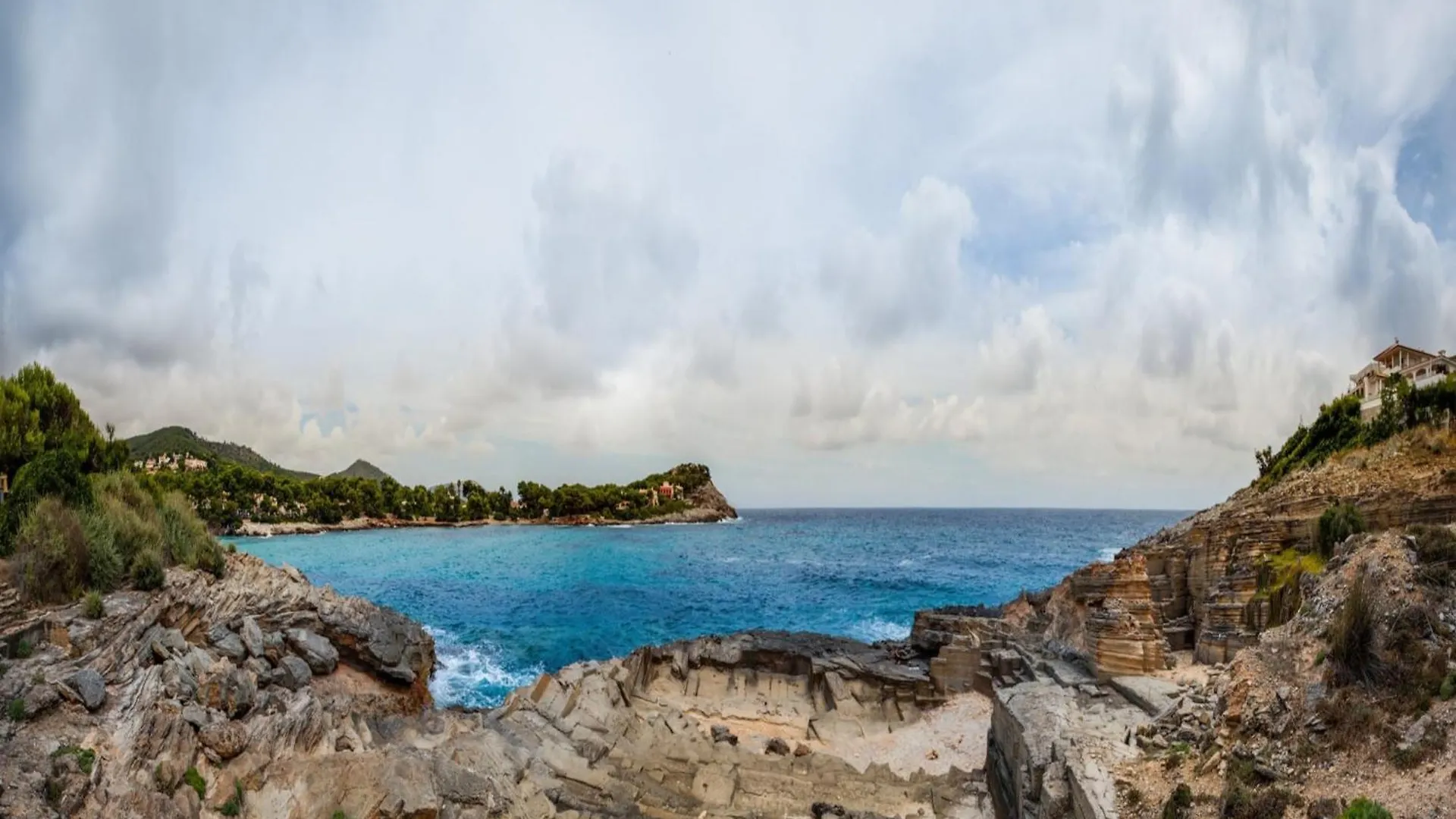 Villa In Mallorca Near Font De Sa Cala Beach